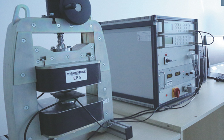 多機(jī)能磁気特性測(cè)定裝置