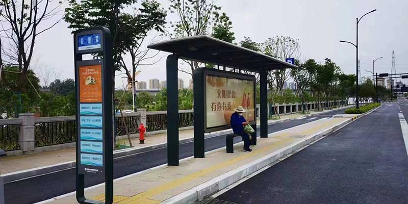 山東候車亭安裝現(xiàn)場