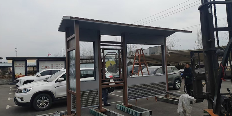 興恒候車亭廠家廠內(nèi)徽派候車亭尺寸檢查紀(jì)實